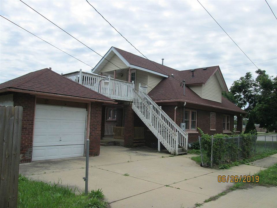 2nd image of 1227 Montague St