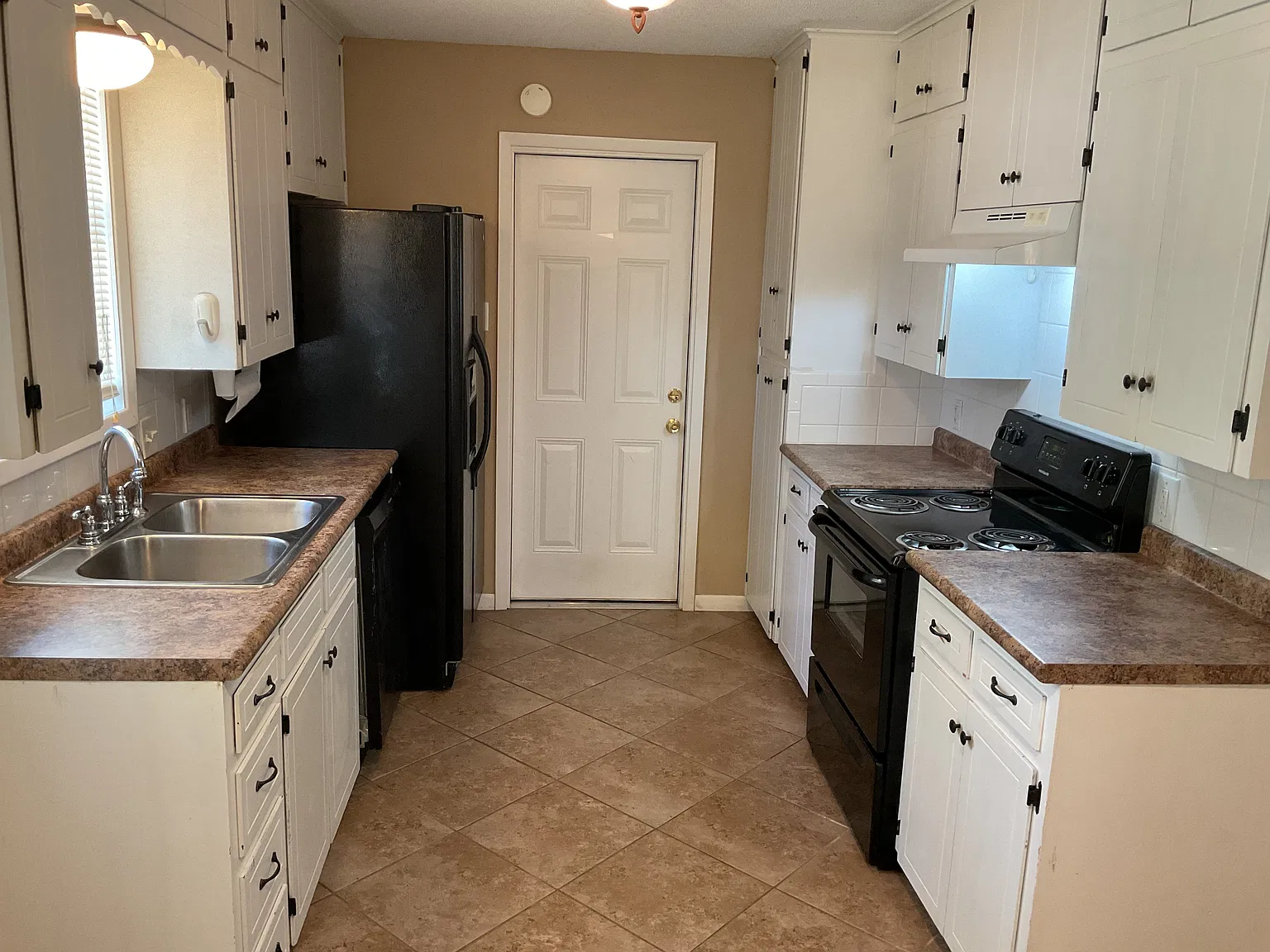 3 bed, 1632 sqft, $1,595 — Photo 3