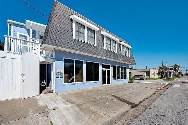 1st image of 1101 21st St