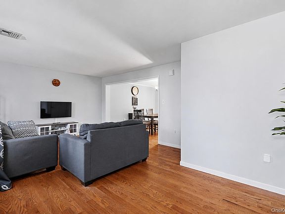 4th image of 61 Zugibe Court
