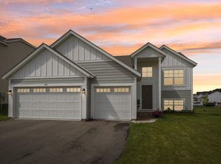 9195 25th St NE, Saint Michael, MN 55376