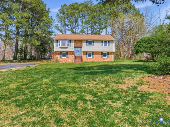 2300 Burgage Ln, South Prince George, VA 23805
