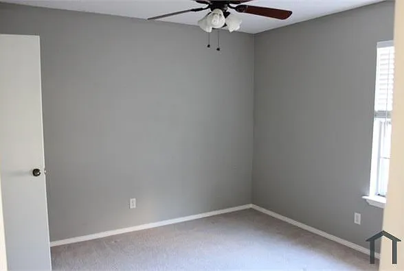7013 Windhaven Rd — Photo 5