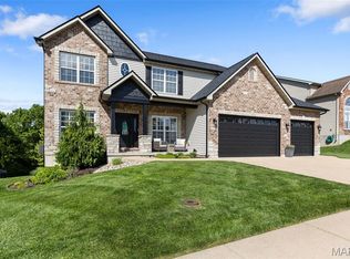 4355 Ventura Place Dr, Saint Louis, MO 63128