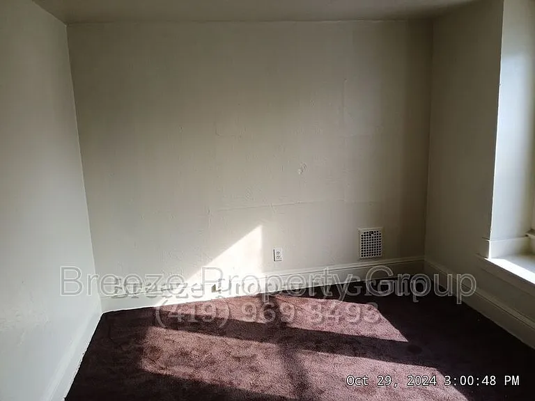 244 Knower St — Photo 9