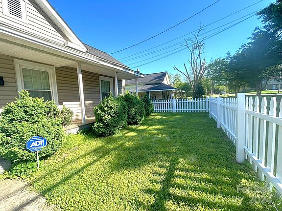 3rd image of 325 Highland St