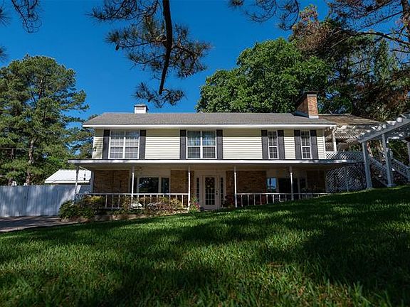 2nd image of 1324 Hideawat Ln
