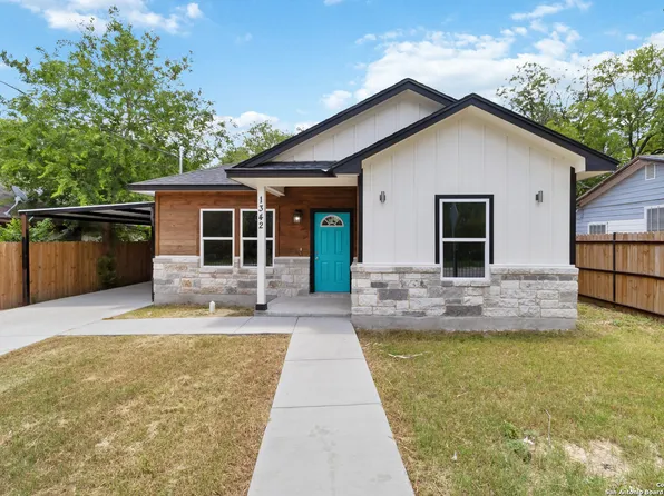 1342 E CHAVANEAUX RD, San Antonio, TX 78214