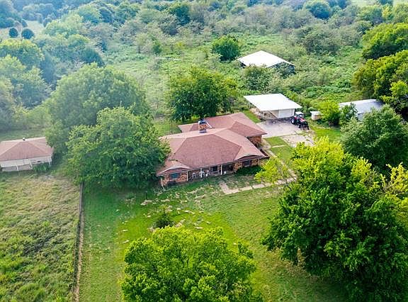 4th image of 1778 Farm Road 275 S