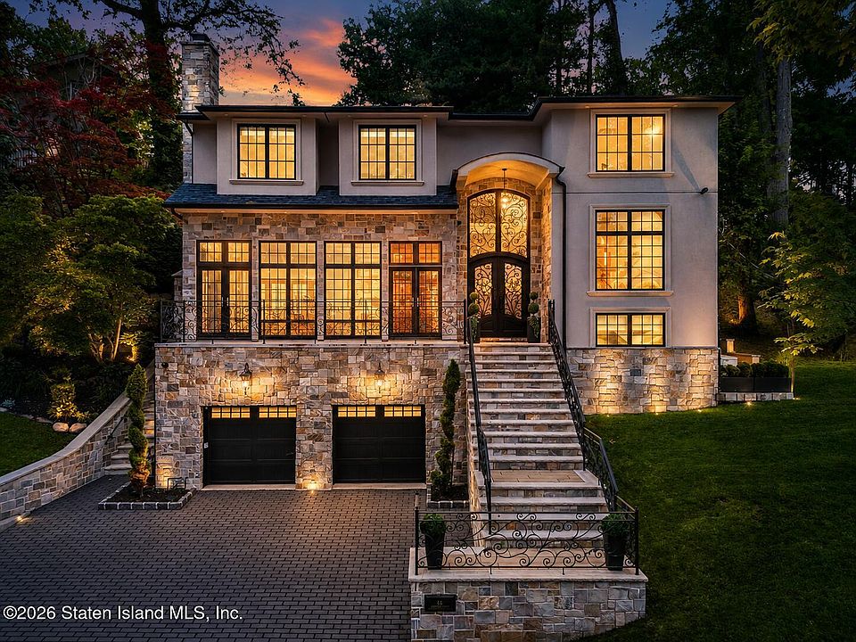 1st image of 44 Annfield Ct