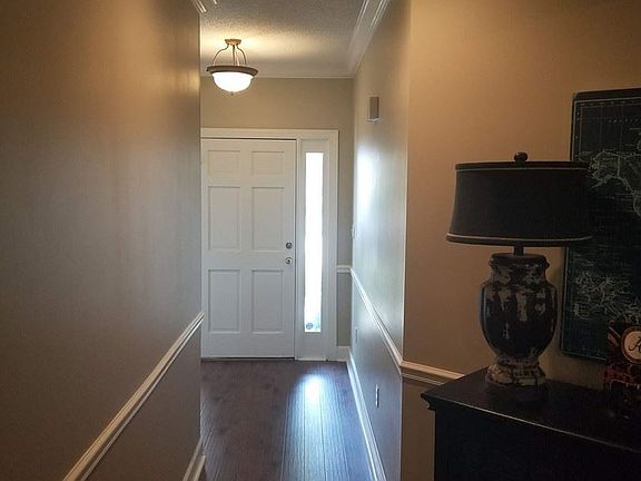 3rd image of 715 Thornbrooke Ct