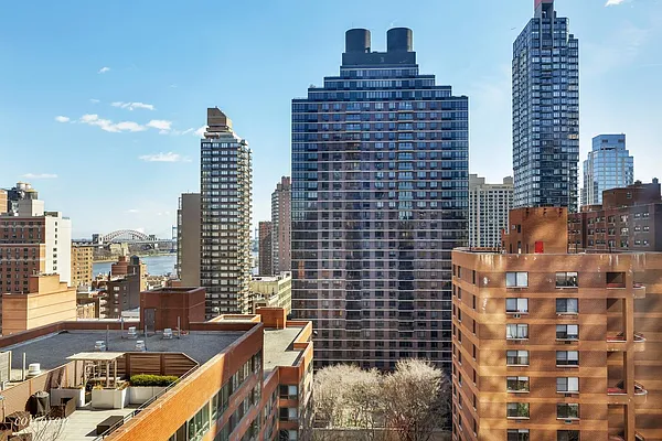 Sold by Corcoran | media 8