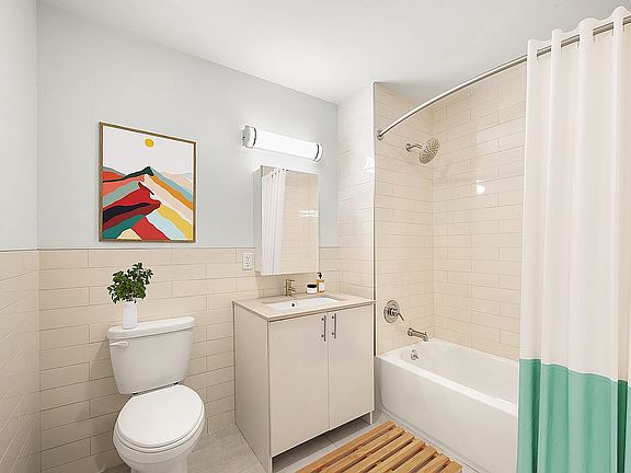 3rd image of 4778 Broadway #4F