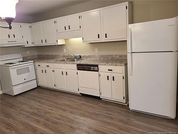 5th image of 910 Miller Ave #910
