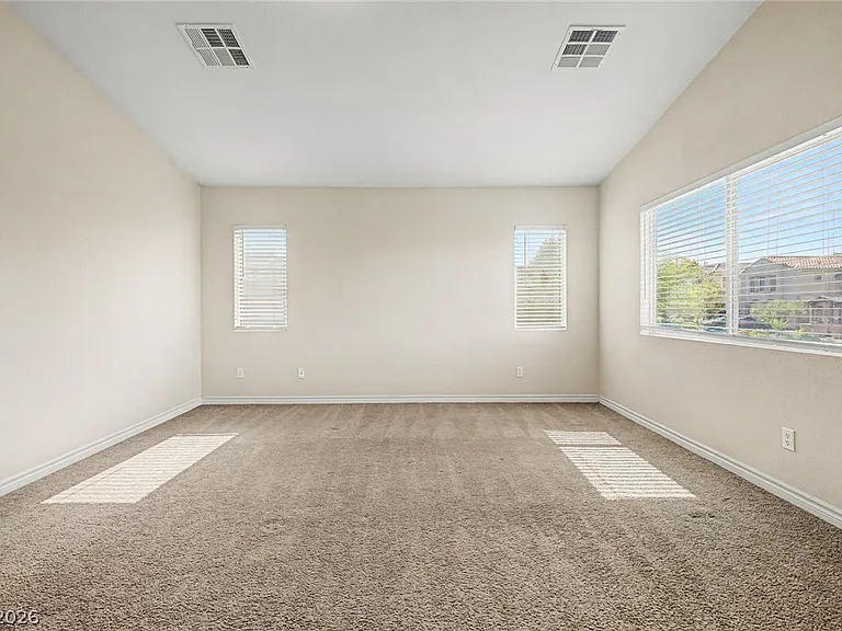 10560 Laurelwood Lake Ave — Photo 14