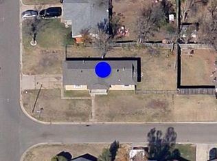 808 S Howard Ave, Moore, OK 73160