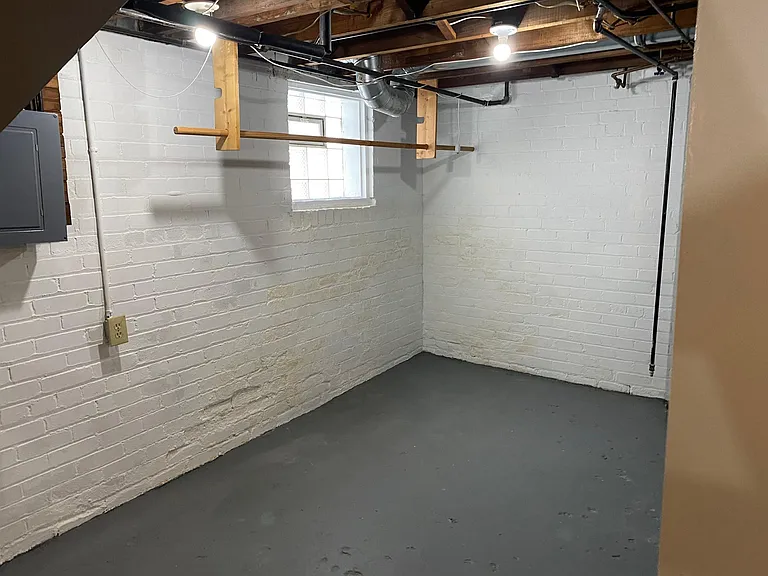 17305 McIntyre Ave — Photo 13