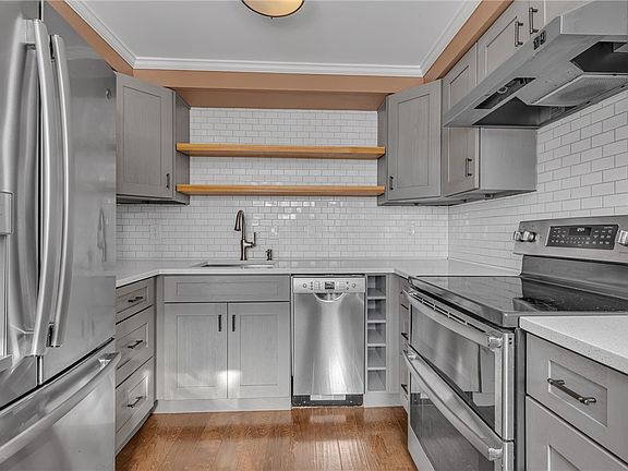 4th image of 812 Sewickley Heights Dr