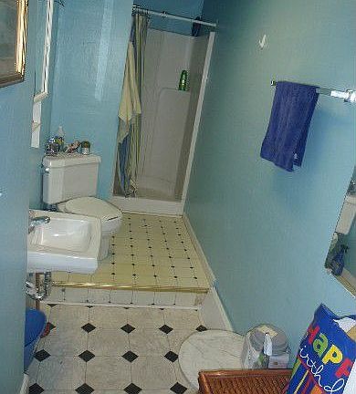 5th image of 7764 Harwood Ave