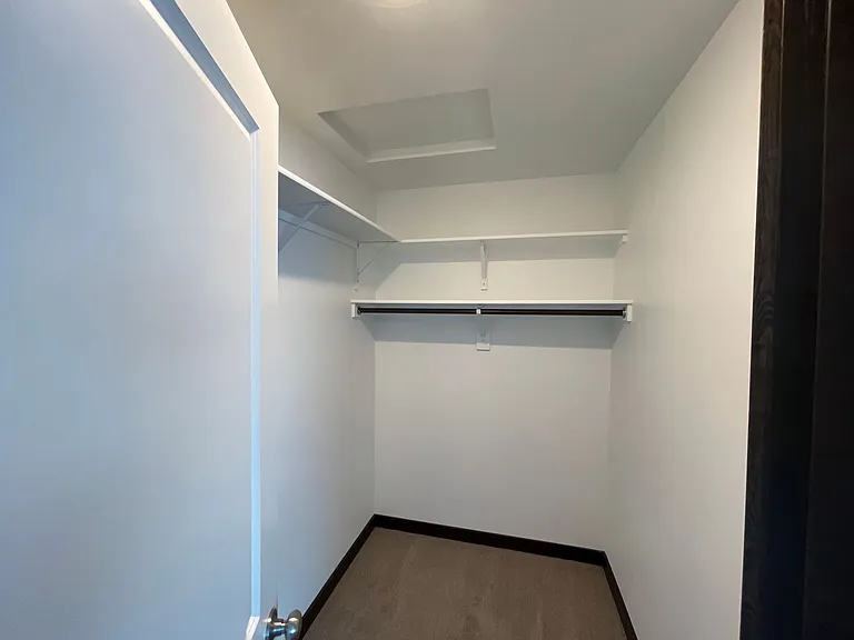 827 Rookery Ln — Photo 15