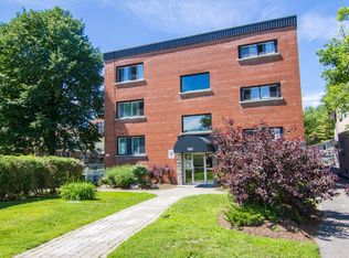 180 Beausoleil Dr #1A, Ottawa, ON K1N8X8