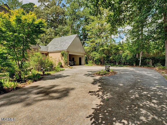 2nd image of 519 Bentmoore Drive