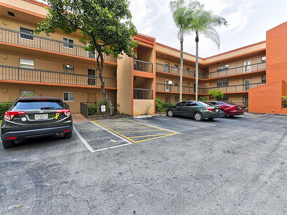 3rd image of 3060 Holiday Springs Blvd APT 109