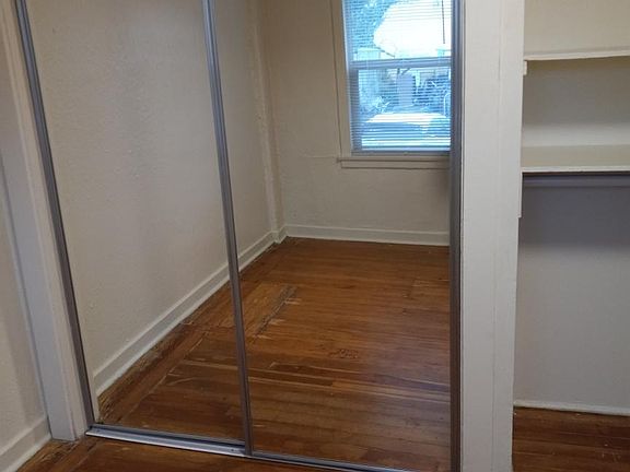 4th image of 7619 Rainier Ave S #104