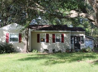 2913 Bellview Ave, Moss Point, MS 39563