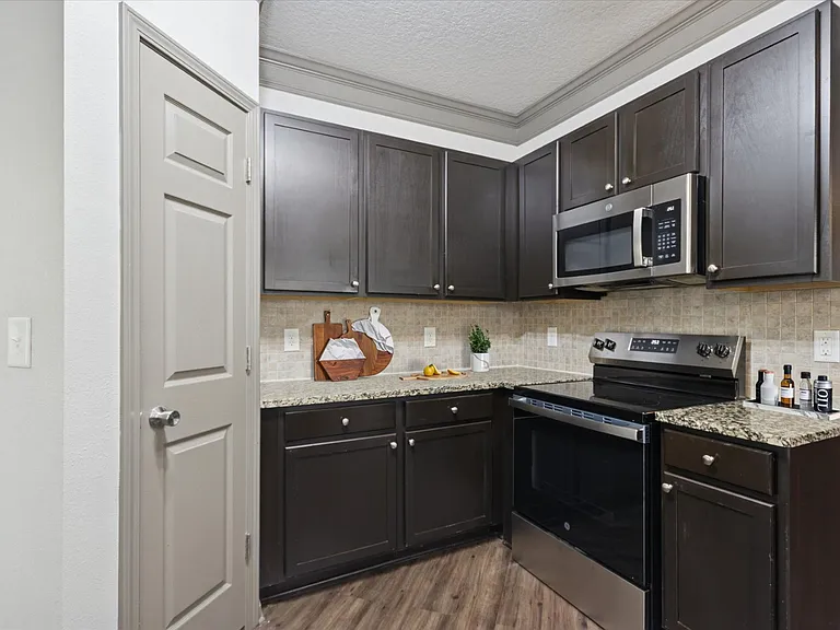 Habersham - 2 Bed / 2 Bath - 1,325 Sq.Ft.