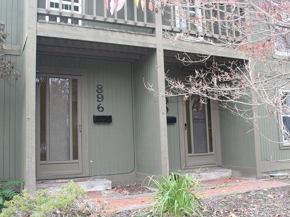2nd image of 896-900 Hudson Road