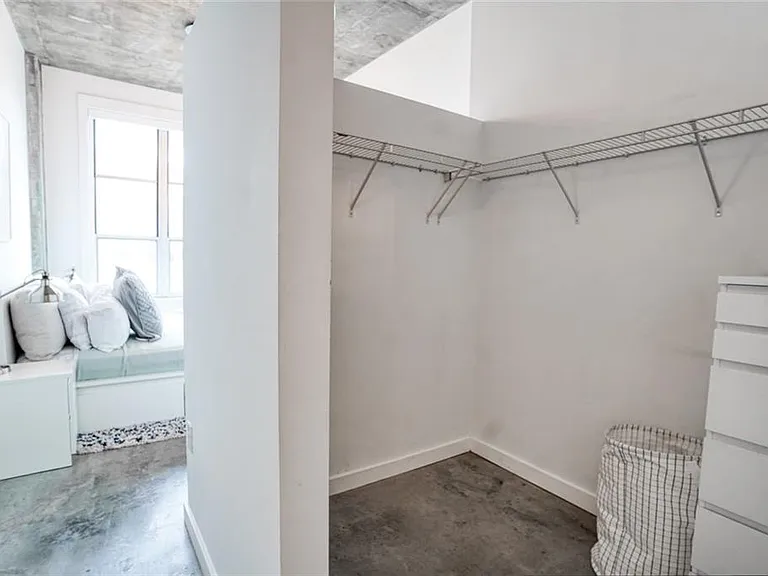 245 N Highland Ave NE #411 — Photo 11