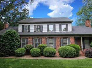 2500 Ferncliff Rd, Charlotte, NC 28211
