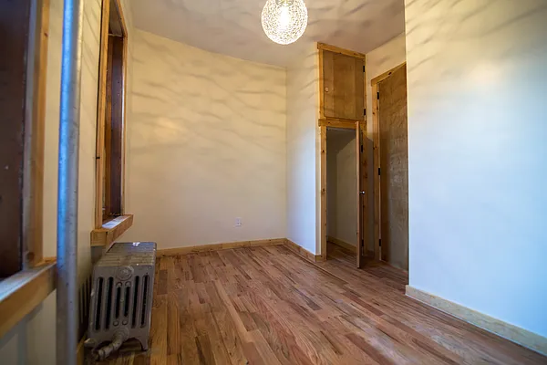 Rented by Nooklyn NYC LLC | media 4