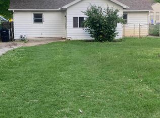 1176 SW Webster Ave, Topeka, KS 66604