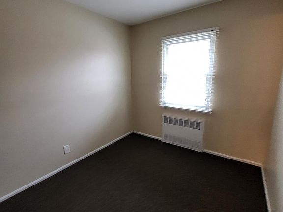 4th image of 9427 157th Ave Floor 2