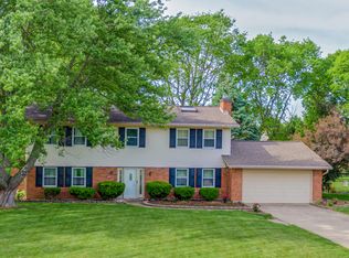 1802 Carlyle Dr, Piqua, OH
