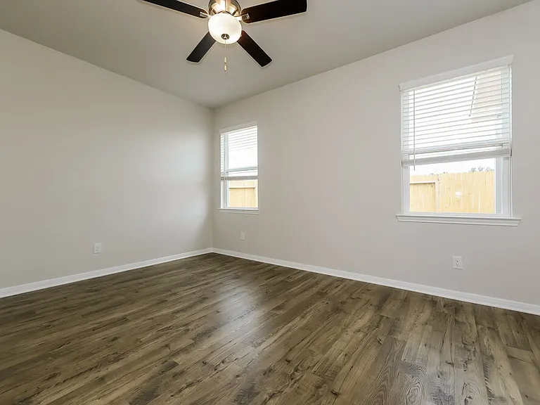 15663 Plum Brook Dr — Photo 7