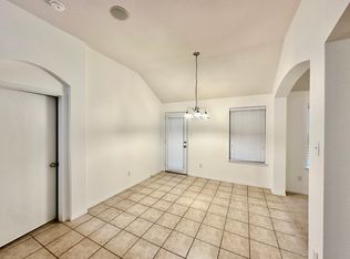 2751 Furlong Dr, Grand Prairie, TX 75051