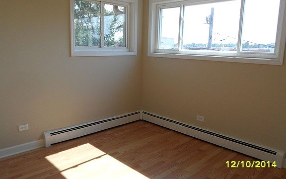 3rd image of 4734 Rose St #2W