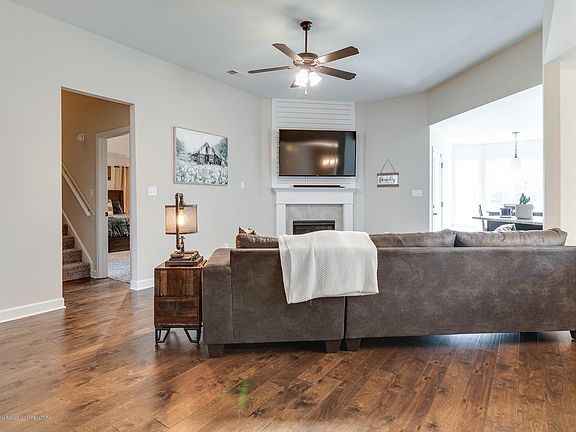 5th image of 3337 Marion Ln