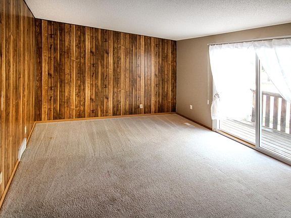 3rd image of 55 Lemoyne Cres W #11