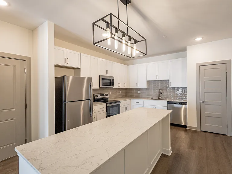 Allure Apartments — Photo 61