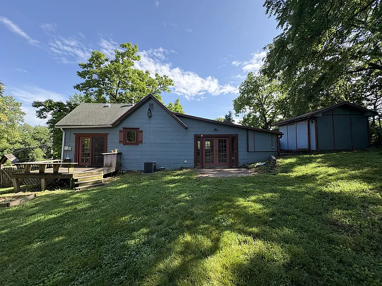 3270 Bell St — Photo 8