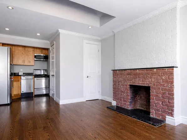 562 Hudson Street image 1 of 6