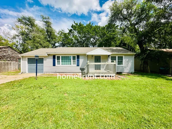 804 S Weaver St, Olathe, KS 66061