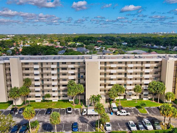 3rd image of 2430 Deer Creek Country Club Boulevard #508-2