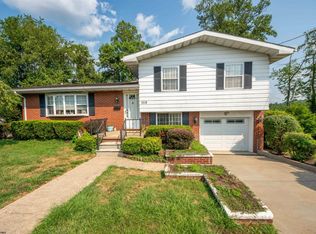 1518 Farrell St, Fairmont, WV 26554