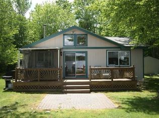 12 Plummer Dr, Raymond, ME 04071