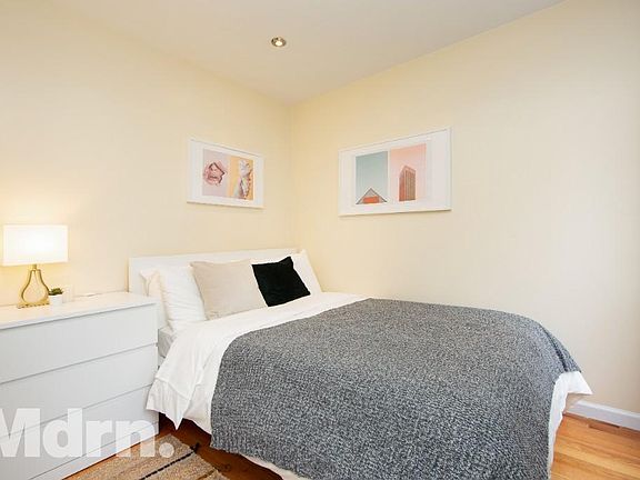 3rd image of 15 W 107th St APT 43